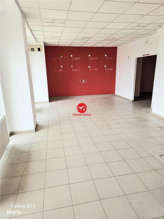 Spatiu comercial cu vad excelent, 200 mp, zona Faleza Nord