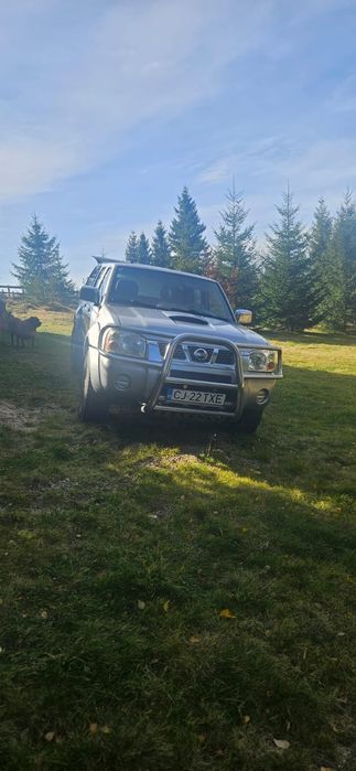 Vând nissan navara d22
