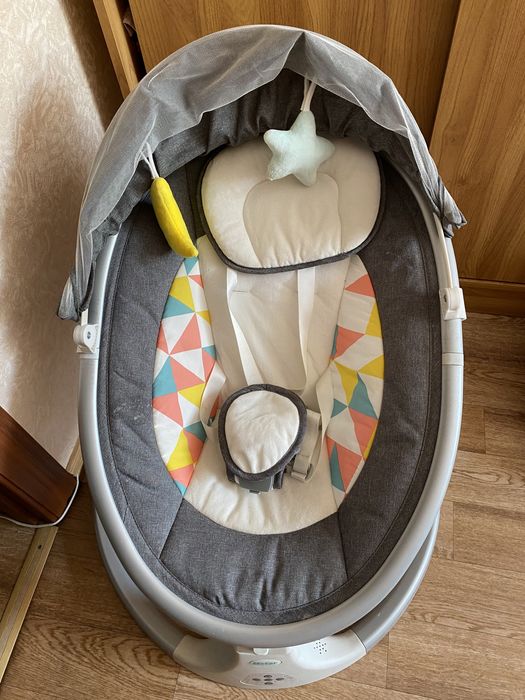 Продам электронный детский шезлонг