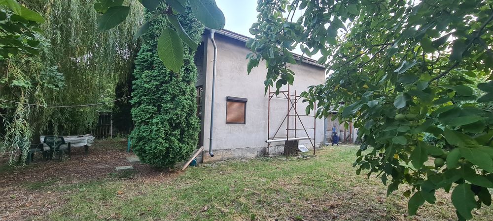 Teren intravilan 1.243 mp + construcție la roșu–oportunitate excelenta