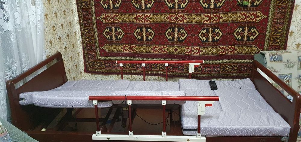 Продам функциональную кровать для лежачих больных. Сделана на заказ