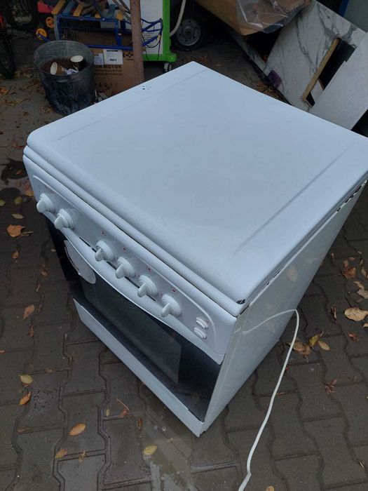 Продам ГАЗ ПЛИТУ GEFEST в отличном состояний б/у 35000тг