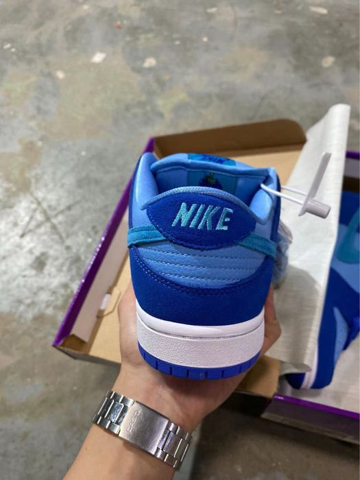 Nike SB Dunk Low Blue Raspberry