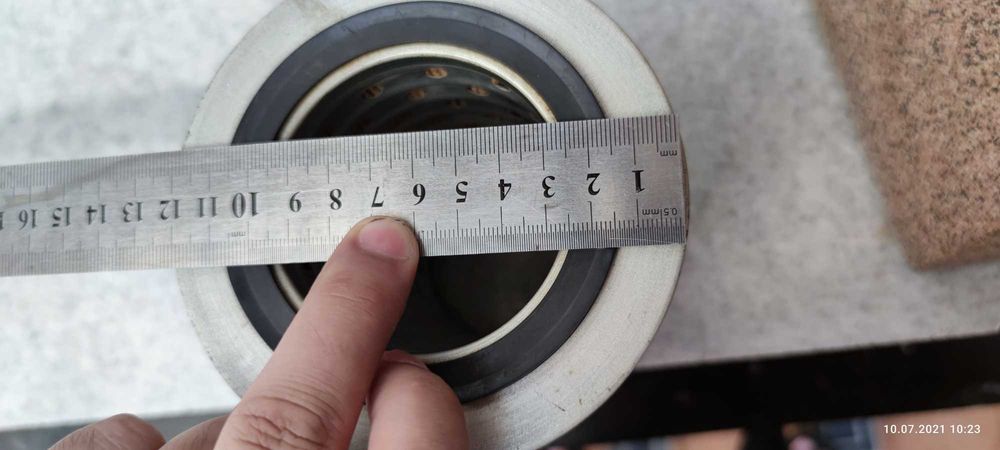 Продаётся воздушный фильтр от авто. Хаво филтри сотилади