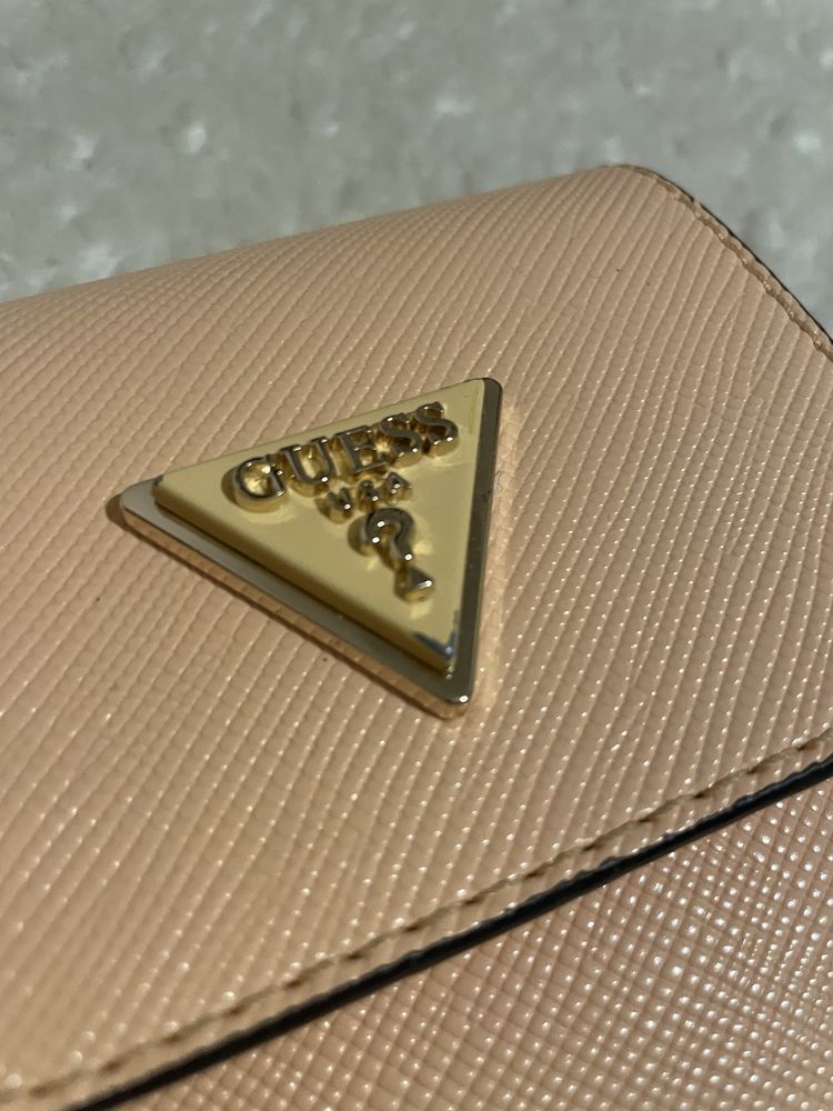 Малка чанта Guess