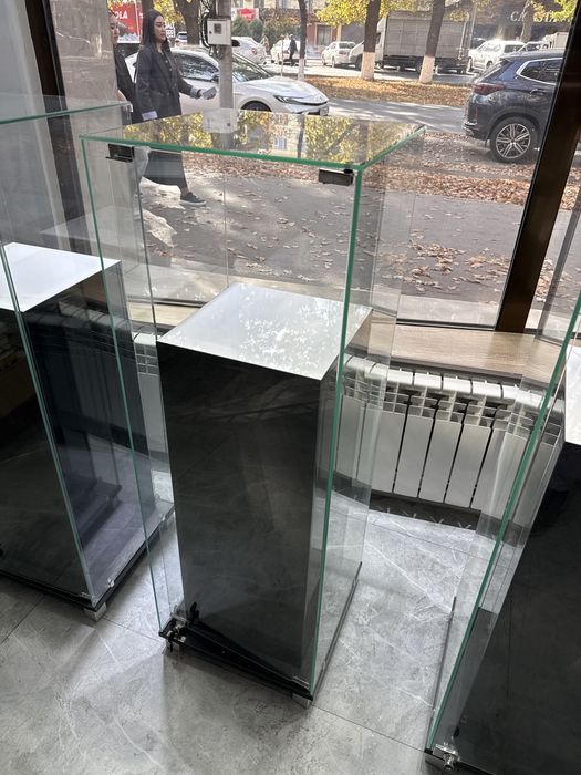 Мебель для магазина, бутика