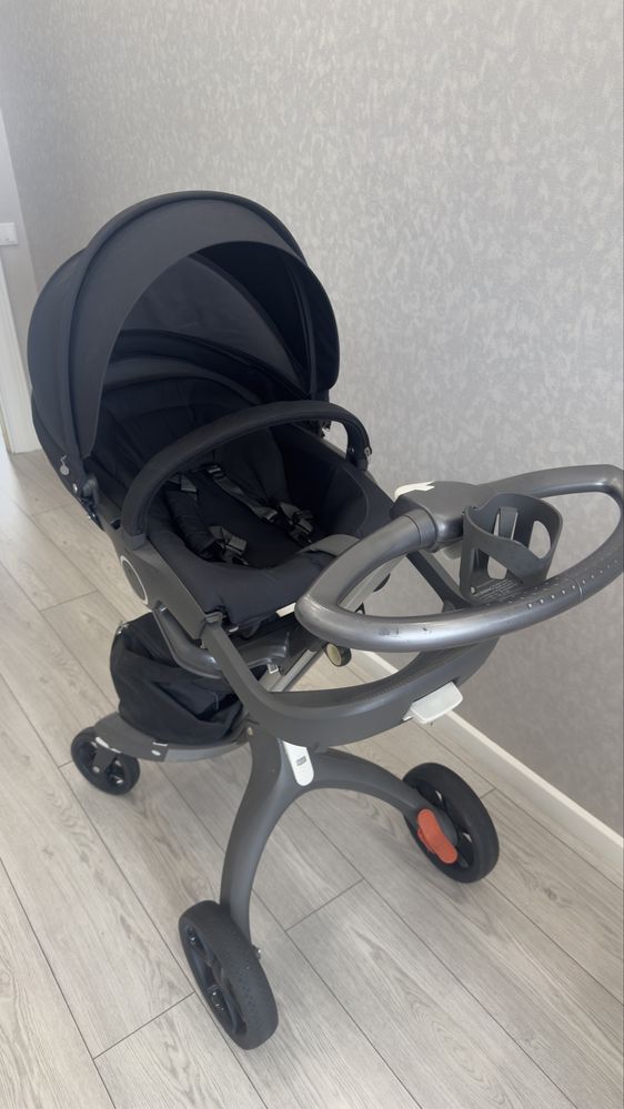 Коляска Stokke xplory V5 black  2 В 1