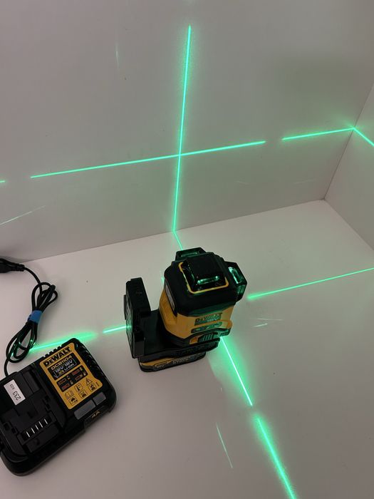 Dewalt DCLE 34031 laser 18V 360’’