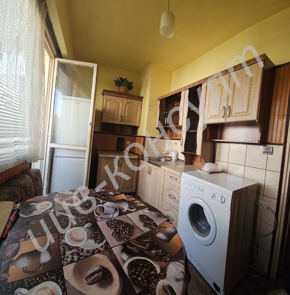 Продава се Тристаен апартамент в Велико Търново, Център - 70 кв.м за 1315 €/кв.м - Снимка #1