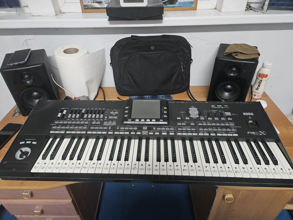 Korg pa3x ideal holatda
