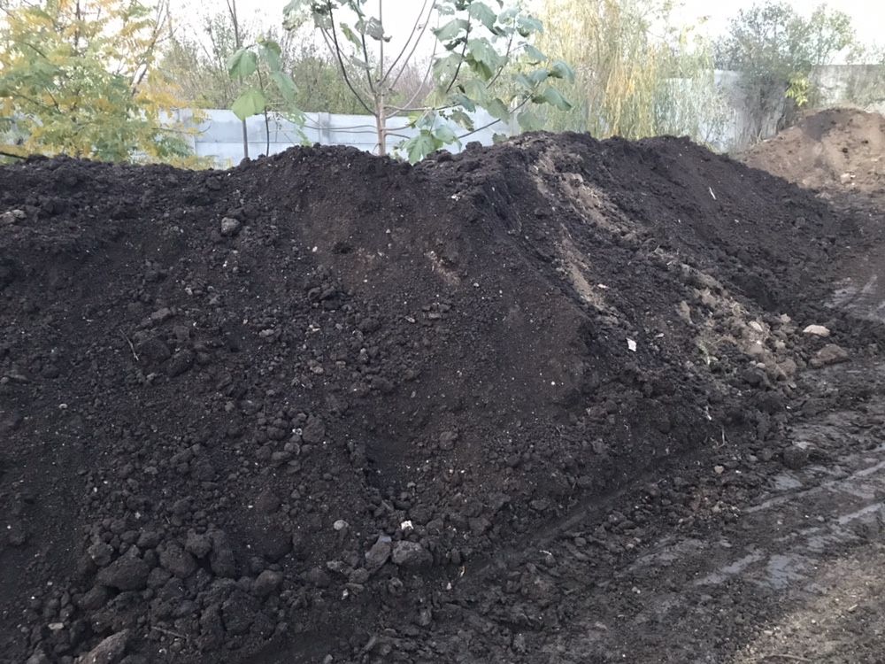 Compost pentru gradina pamant de flori amestecat mranita de bovine