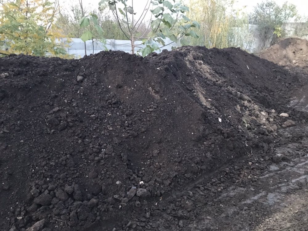 Compost pentru gradina pamant de flori amestecat mranita de bovine