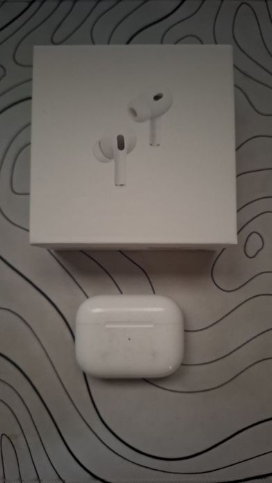 Продаю Air pods 1