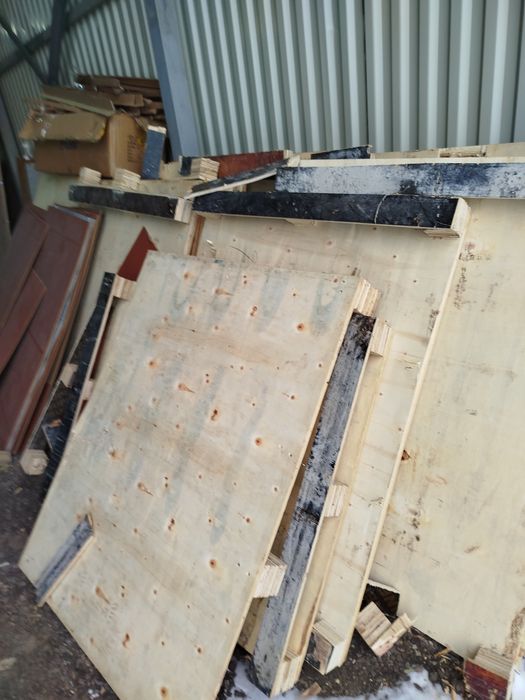 На дрова поддоны