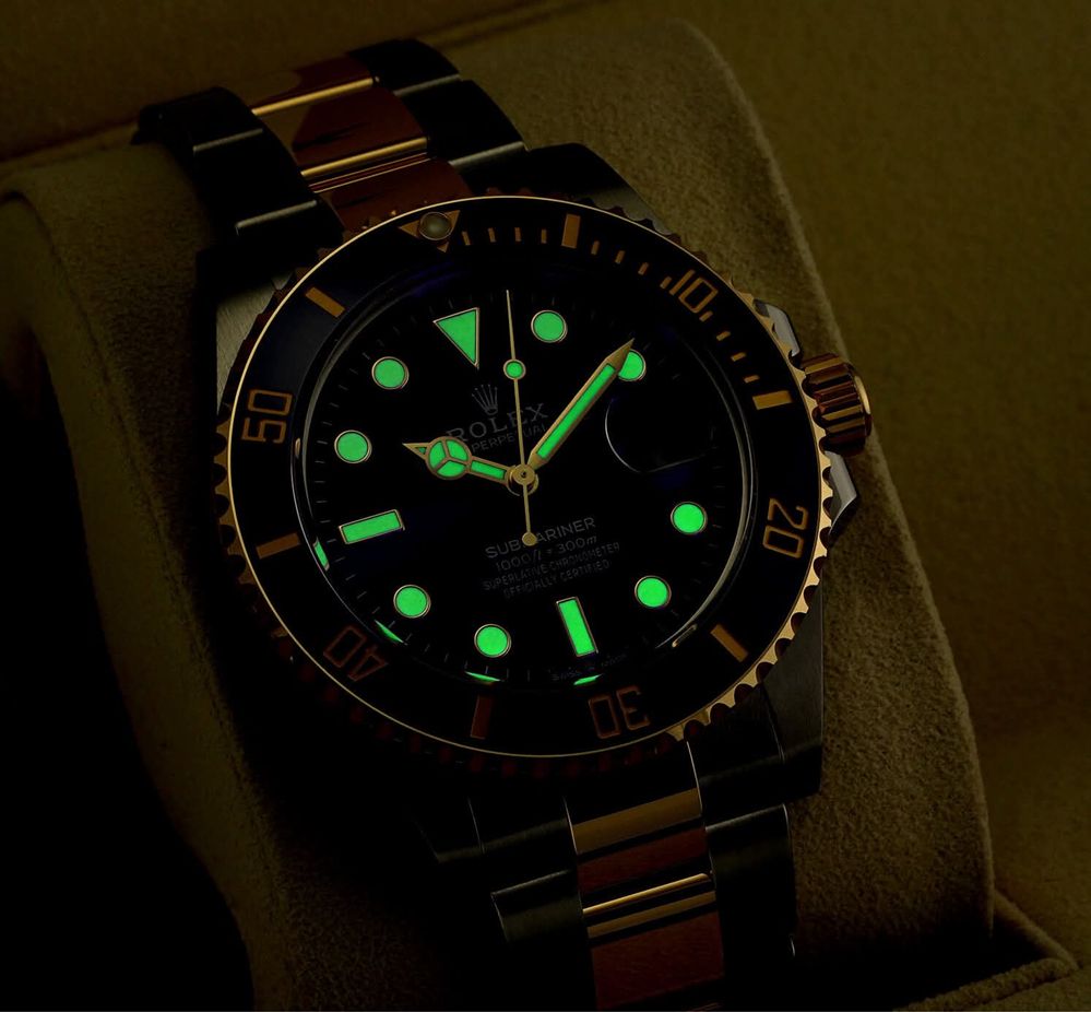 Часовник Rolex , фосфор стрелки
