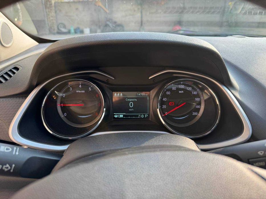 Продается белый Onix LTZ 2023 пробег 14.755км