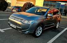 Mitsubishi Outlander Mitubishi Outlander 2014 Hibrid PHEV Primul proprietar in România