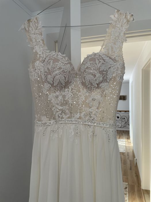 Vand rochie mireasa