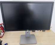 Монитор на Dell - 22 инчов