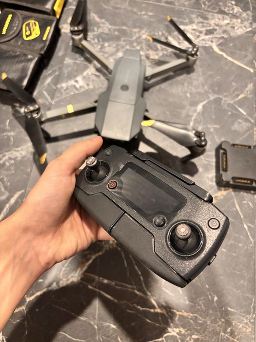Drona dji mavic pro