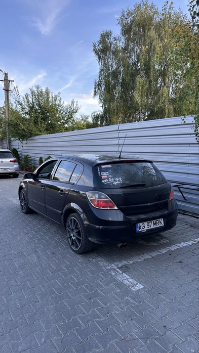 Vând Opel Astra H, motor 1.4 (90 CP)