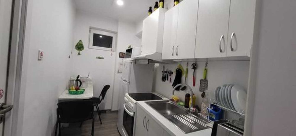 Продава се Тристаен апартамент в Пловдив, Център - 73 кв.м за 1343 €/кв.м - Снимка #2