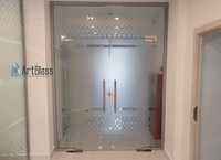 Стеклянные двери для магазина на заказ в Ташкенте