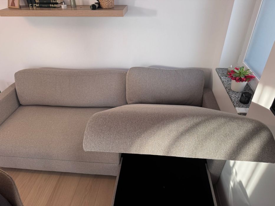 Vand canapea noua cu spatiu de depozitare