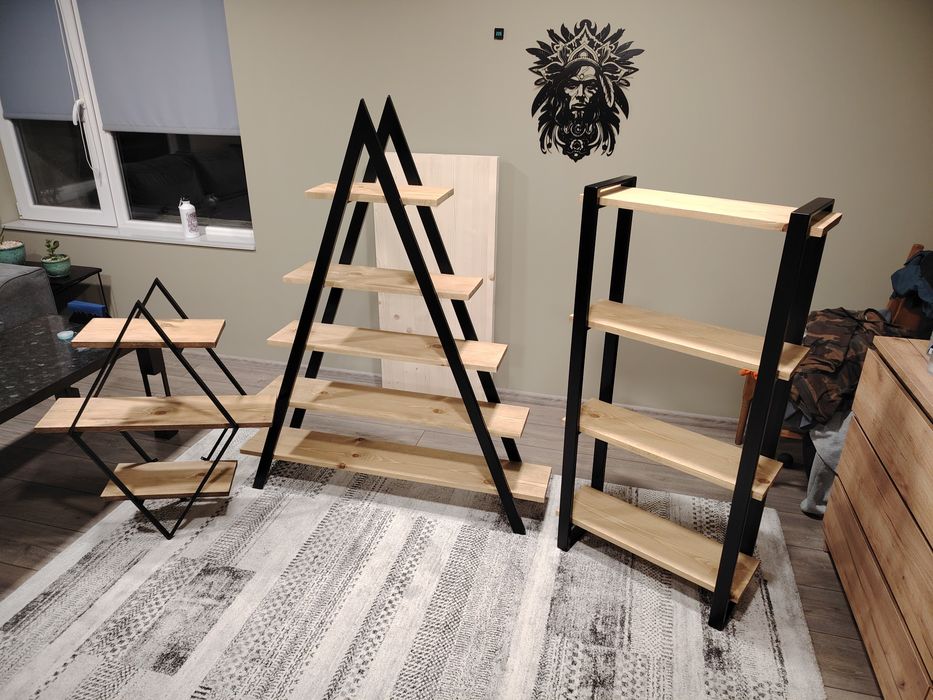 Етажерки в индустриален стил