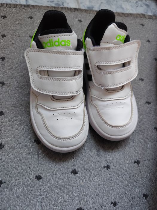 Adidași Adidas  măsura 27