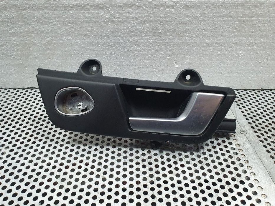 Maner iluminat deschidere usa dreapta fata AUDI A4 II Avant 8E5, B6 2000 - 2005 1.9 TDI AVF, AWX 8E1837020