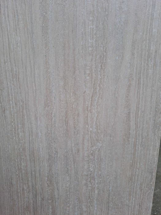 Продавам кухненски плот, нов, размер - 138/60/3,8