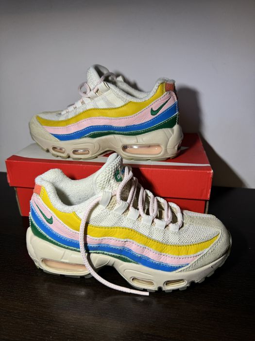 Adidasi Nike Airmax Air Max 95 Rise and Unity marimea 36