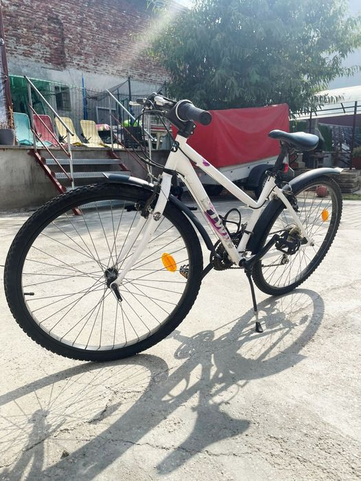 Bicicletă Fete Rockrider 340 – roți 26 inch, 18 viteze 
Descriere
