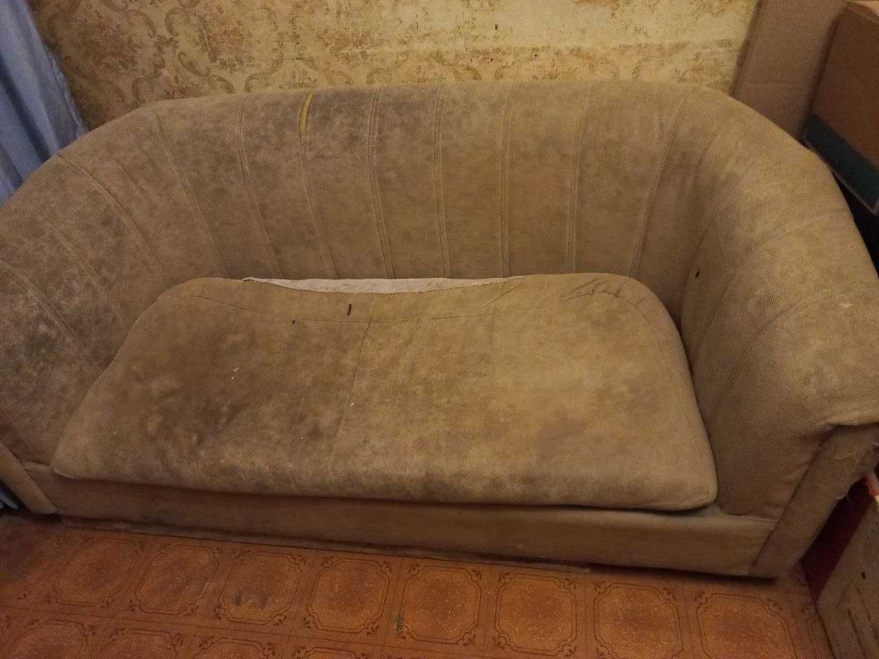 Диван б/у. Отдам бесплатно