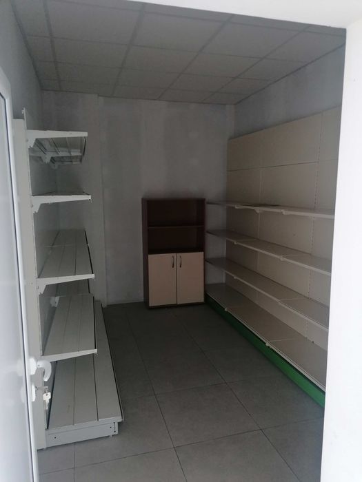 Дава се под наем Магазин в Дупница - 200 кв.м за 1030 € - Снимка #6