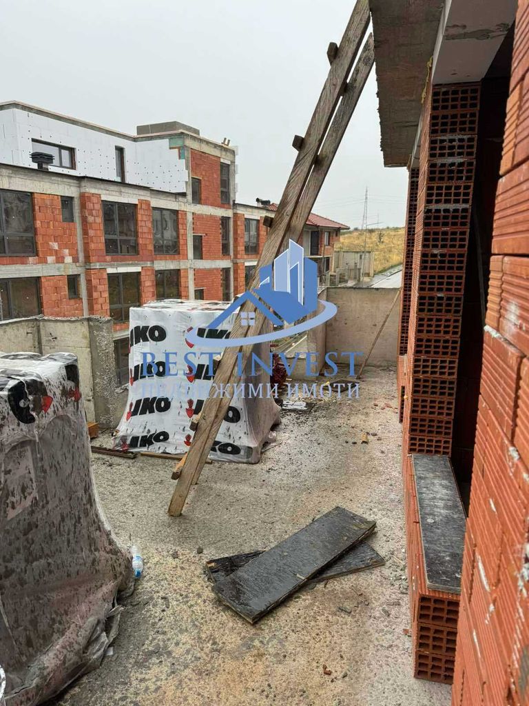 Продава се Тристаен апартамент в Благоевград, Освобождение - 102 кв.м за 880 €/кв.м - Снимка #5