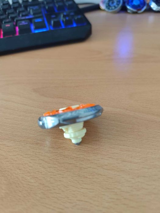 Бейблейд Бърн Файърблейз