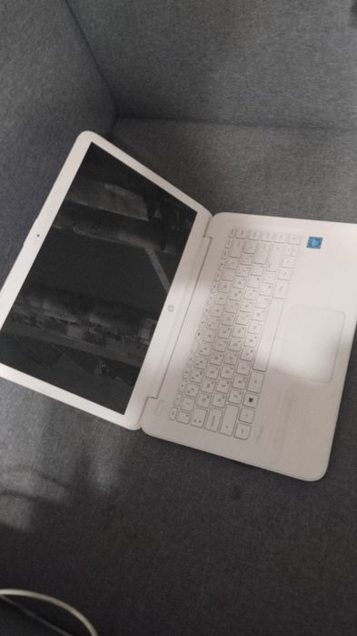 Ноут HP нерабочий на запчасти