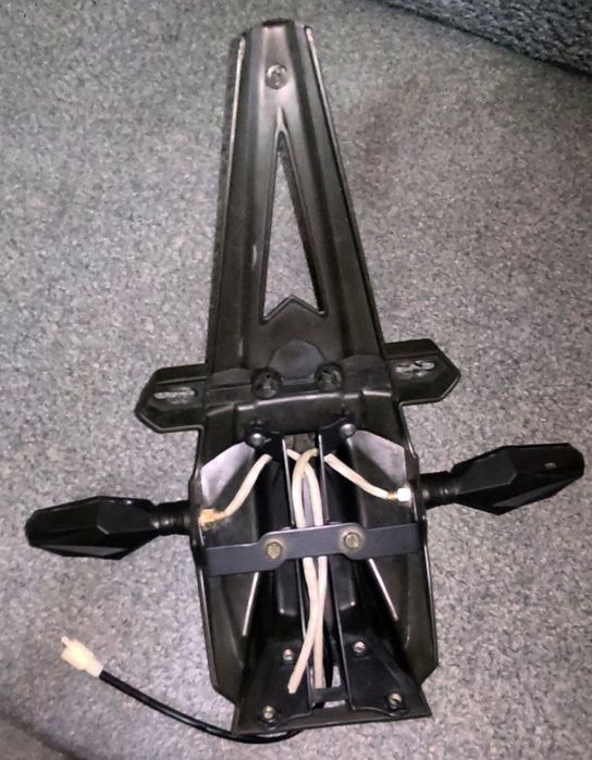 Заднее крыло под номер для мотоцикла