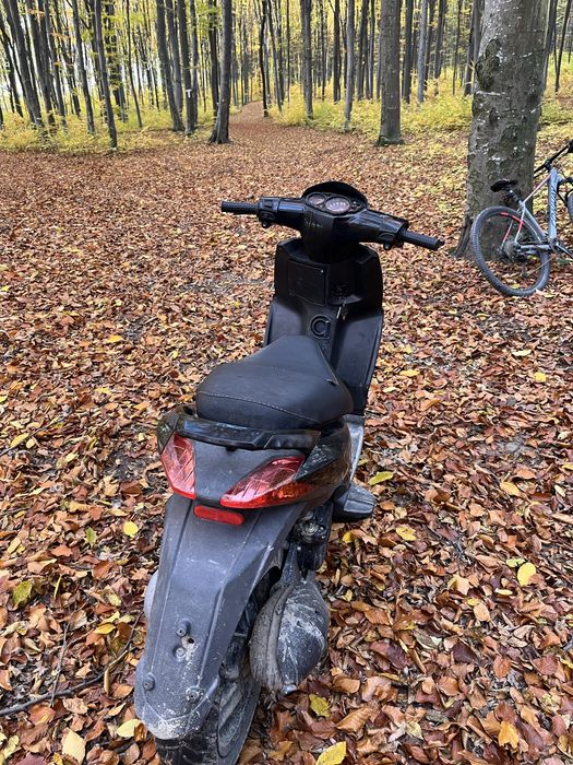 Vand scuter Aprilia sport city 125