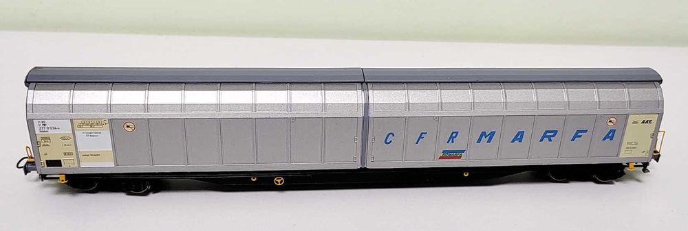macheta vagon cu pereti glisanti tip Habbins CFR Marfa 1:87 H0