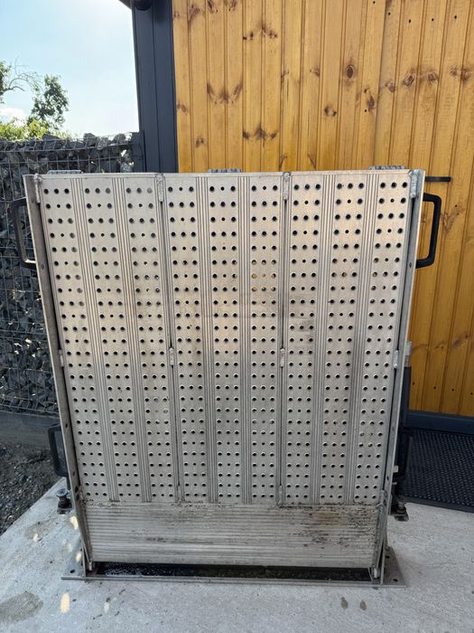 Rampa incarcare marfa duba / persoane cu handicap