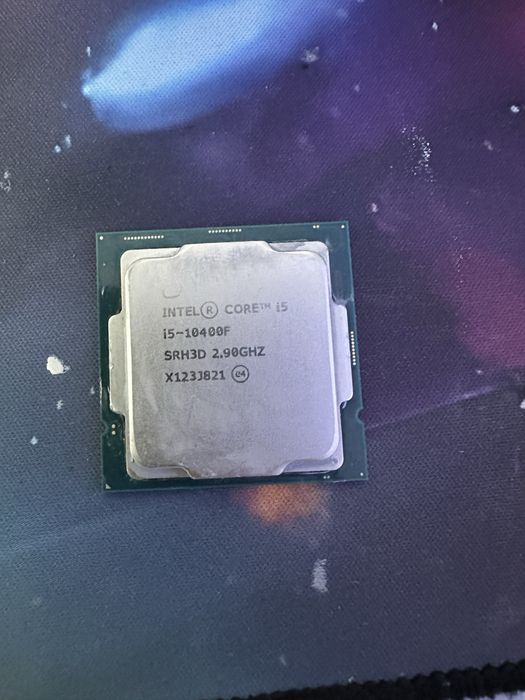 Vand procesor intel i5 10400f perfect functional