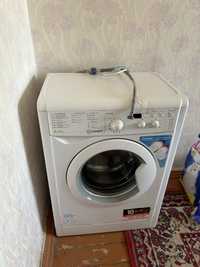 Продам стиральную машинку (автомат )