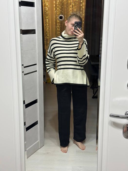 Продам свитеры и футболки