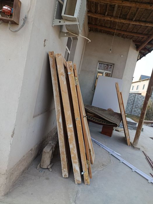 Taxta eshiklar sotiladi (yorma qapi)