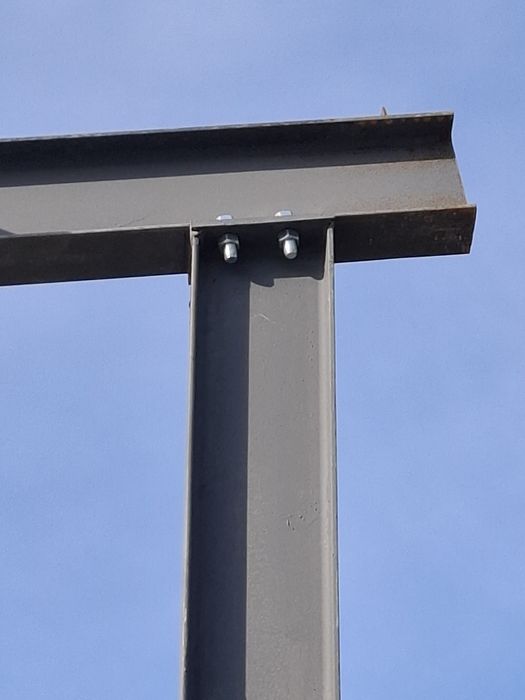 Vând structură metalică din stoc 9x25x4m