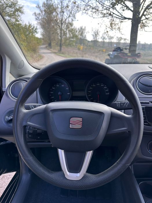 Vand Seat ibiza 2010 1.2 benzina