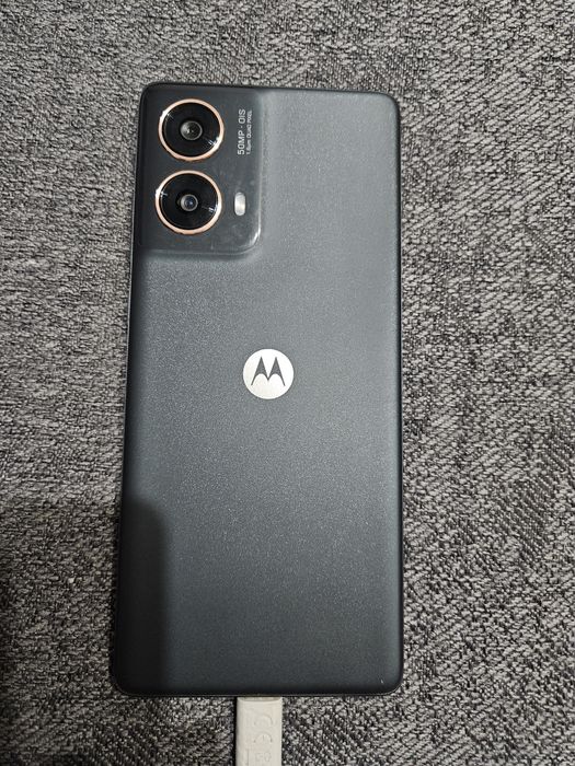 Motorola g85 5g  nou